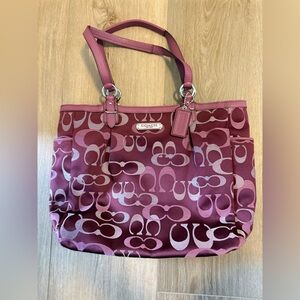 Coach Gallery Optic Signature Tote
